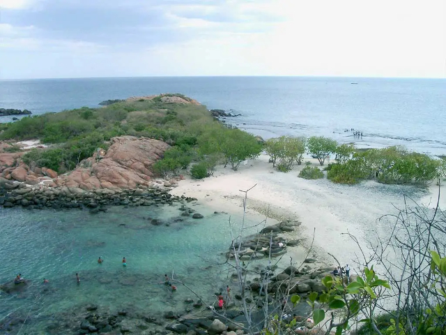 Shark Point Riff - Pigeon Island Nature Trail | Secret World Trip Planner