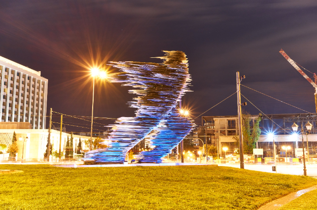 Dromeas, Il corridore di vetro di Atene: Una scultura in movimento - Athens | Secret World Trip Planner