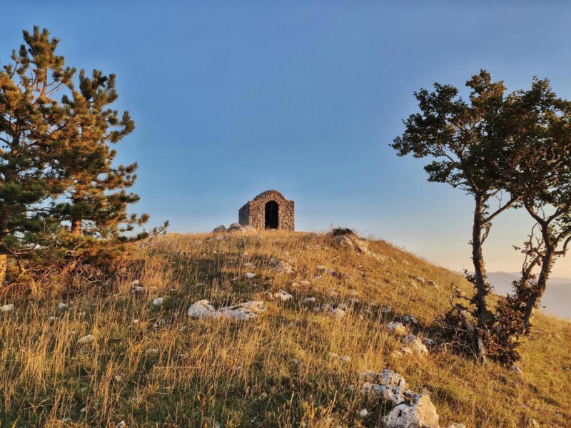 Сан-Кроче-дель-Морроне - Serramonacesca | Secret World Trip Planner