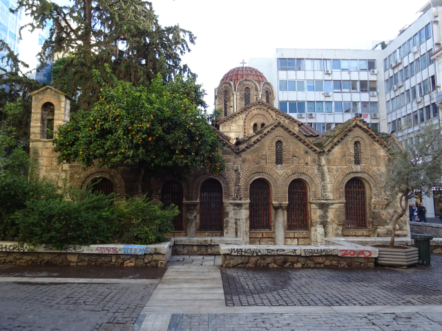 Kirche der Panagia Kapnikarea - Athina | Secret World Trip Planner