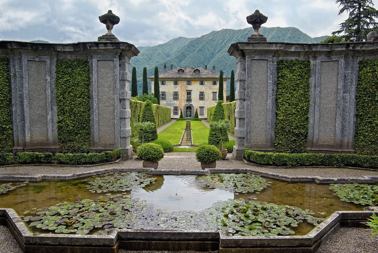 Menaggio and Cadenabbia Golf on Lake Como - Grandola ed Uniti | Secret World Trip Planner