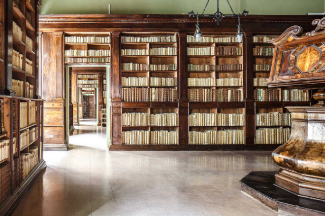 Građanska biblioteka Gambalunga - Rimini | Secret World Trip Planner