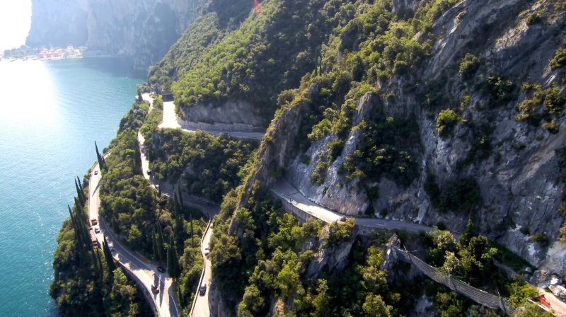 Gorge Road — Bivio