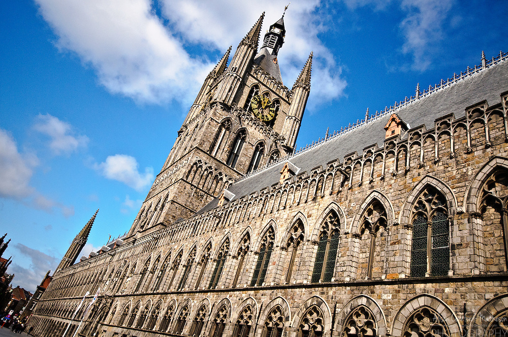 Tuchhalle - Ieper | Secret World Trip Planner