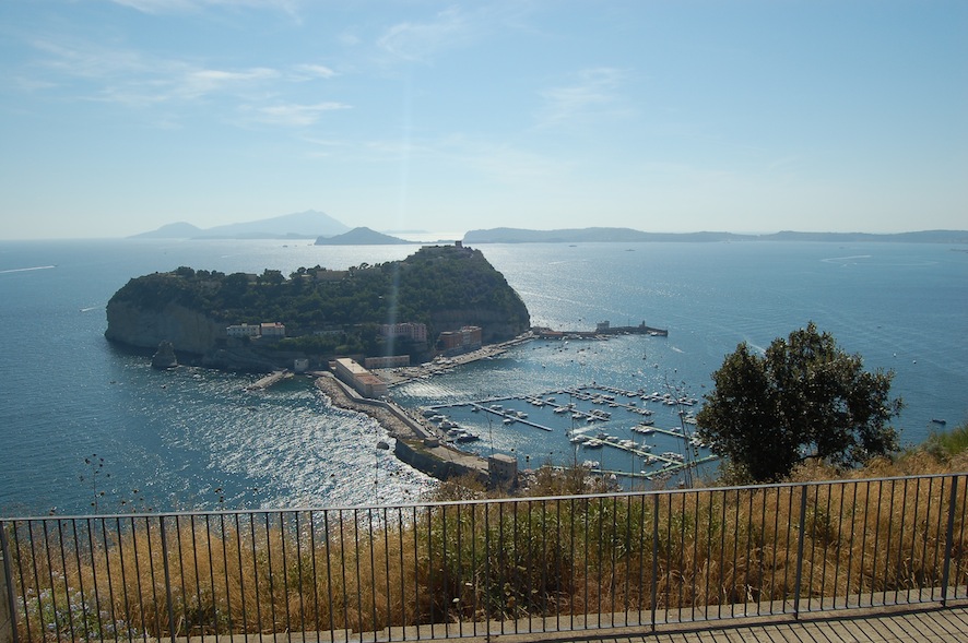 Virgiliano edo Memoriaren Parkea - Napoli | Secret World Trip Planner
