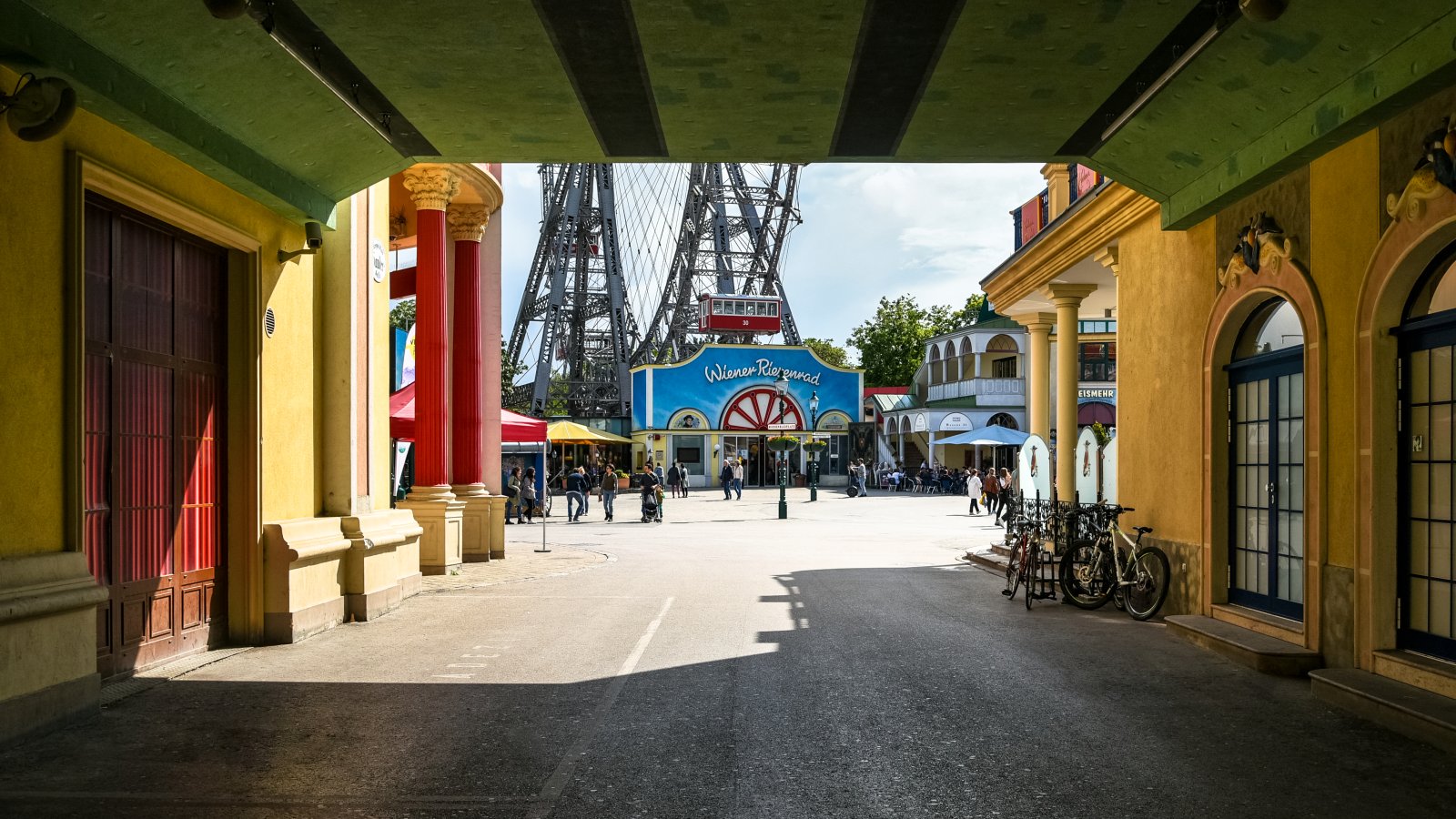 Der Prater: der riesige bewaldete Park - Vienna | Secret World Trip Planner