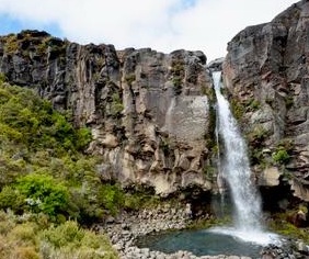 Neuseeland | Taranaki Falls — Tongariro National Park