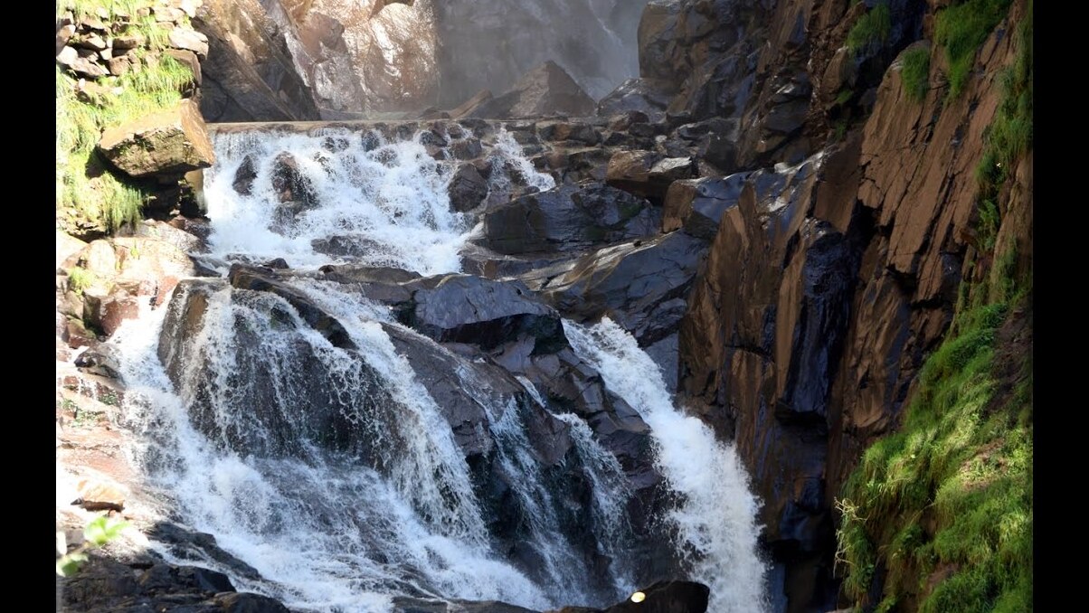Dolomiten | Fragsburger Wasserfall oder Cascata del rio Sinigo - Merano | Secret World Trip Planner