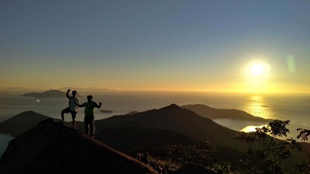 Trekking to Parrot Peak — Pico do Papagaio - Abraão