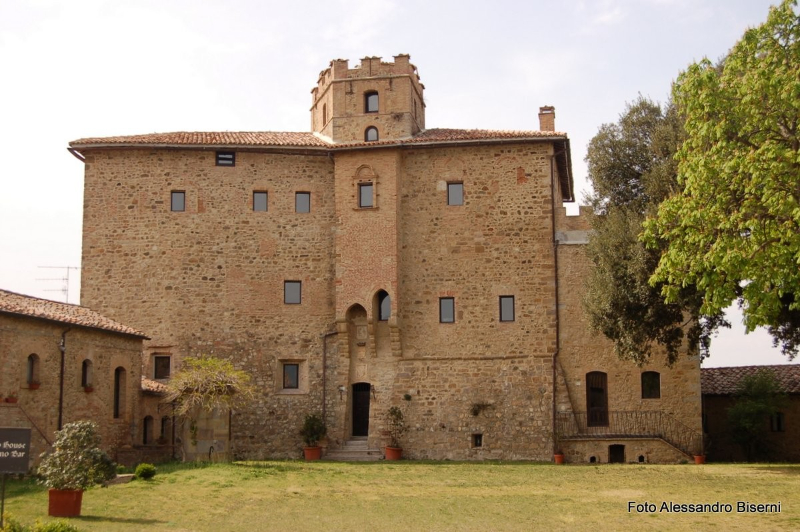 Schloss Porrona - Porrona | Secret World Trip Planner