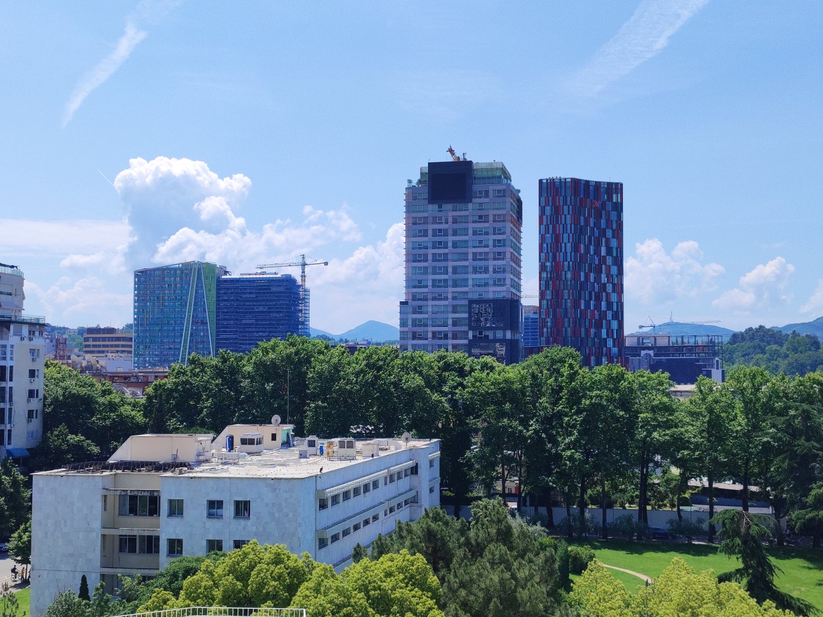 Die Pyramide von Tirana - Tirana | Secret World Trip Planner