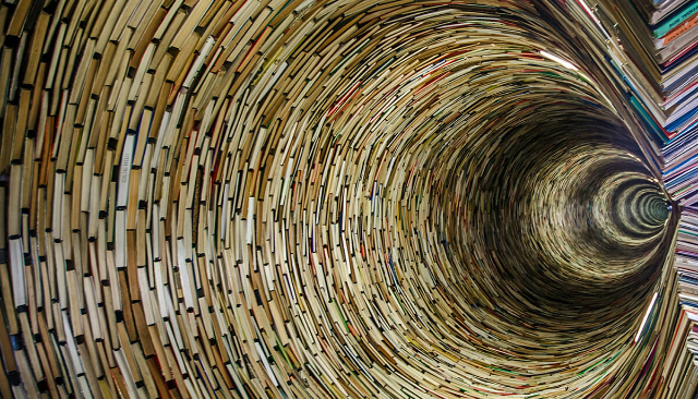 Idiom, the book sculpture - Mariánské nám. 1/98 | Secret World Trip Planner
