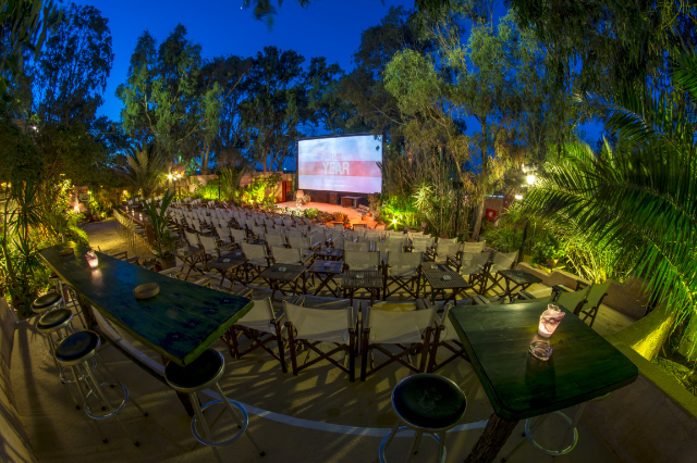 Il cinema all'aperto di Santorini — Kamari