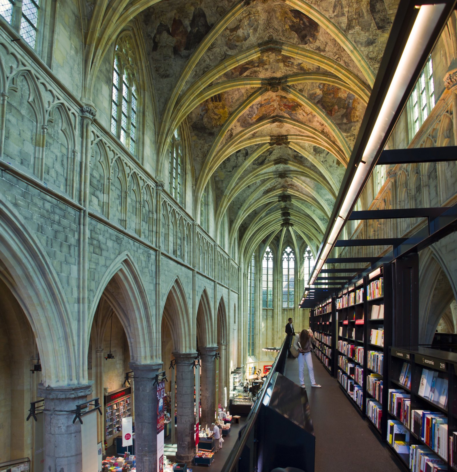 Maastricht: Selexyz Dominicans Buchhandlung - Maastricht | Secret World Trip Planner