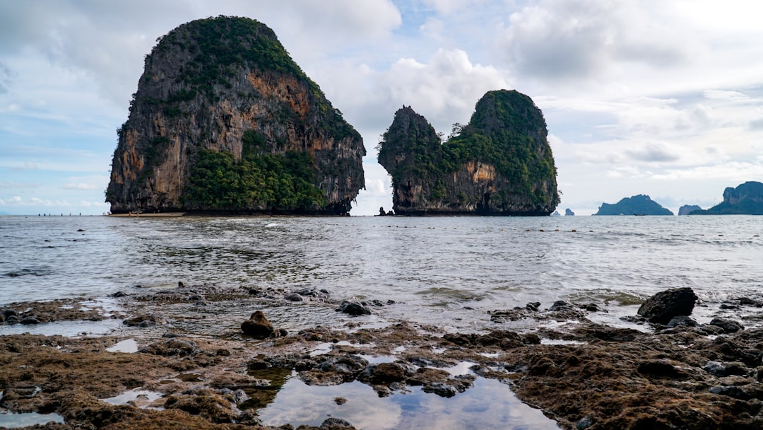Krabi, ein Paradies in den Gewässern der Andamanensee... - Provincia di Krabi | Secret World Trip Planner
