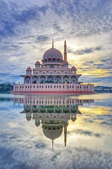 Die Putra-Moschee - Geheime Welt — Putrajaya