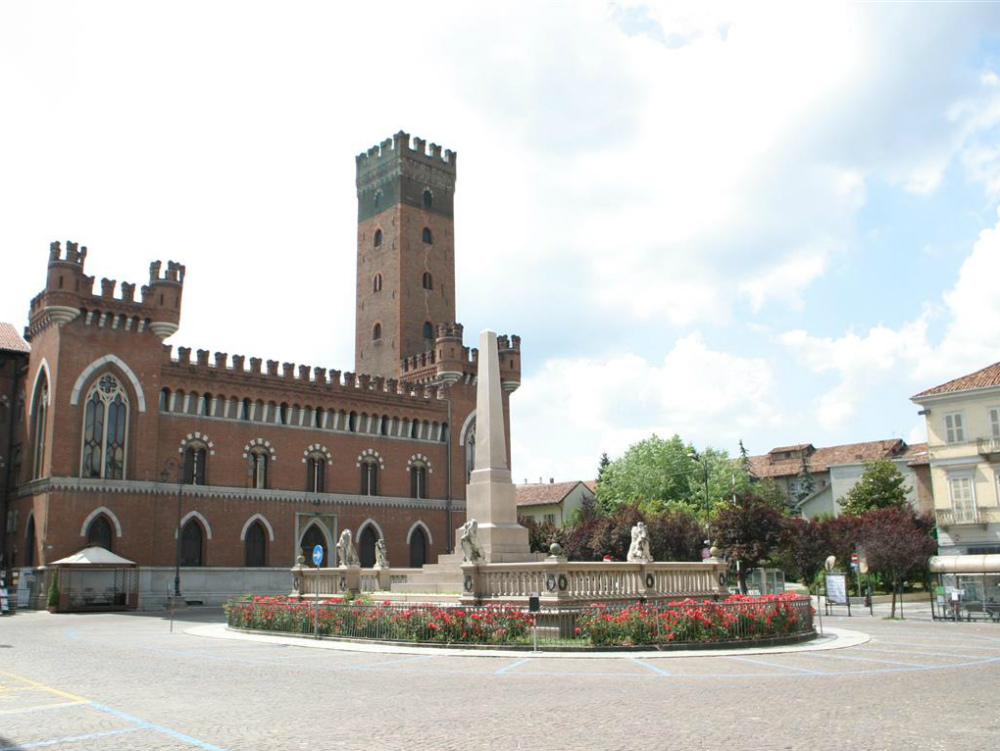 Roma-Platz - Asti | Secret World Trip Planner