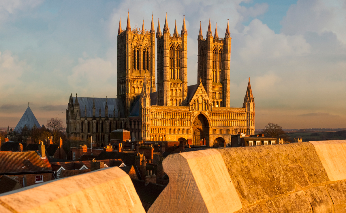  Cattedrale di Lincoln — Minster Yard