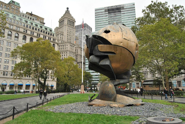 Sfera del World Trade Center - New York | Secret World Trip Planner