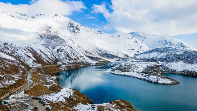 Lago di Lulusar - Lulusar Lake | Secret World Trip Planner