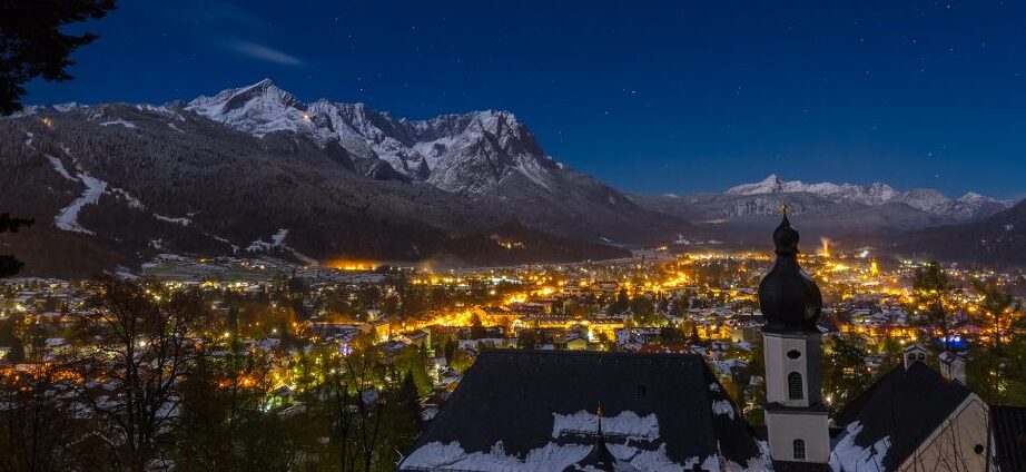 Garmisch, am Fuße des höchsten Berges Deutschlands — Garmisch-Partenkirchen