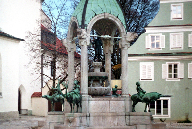 Saint Mang Fountain - Kempten | Secret World Trip Planner