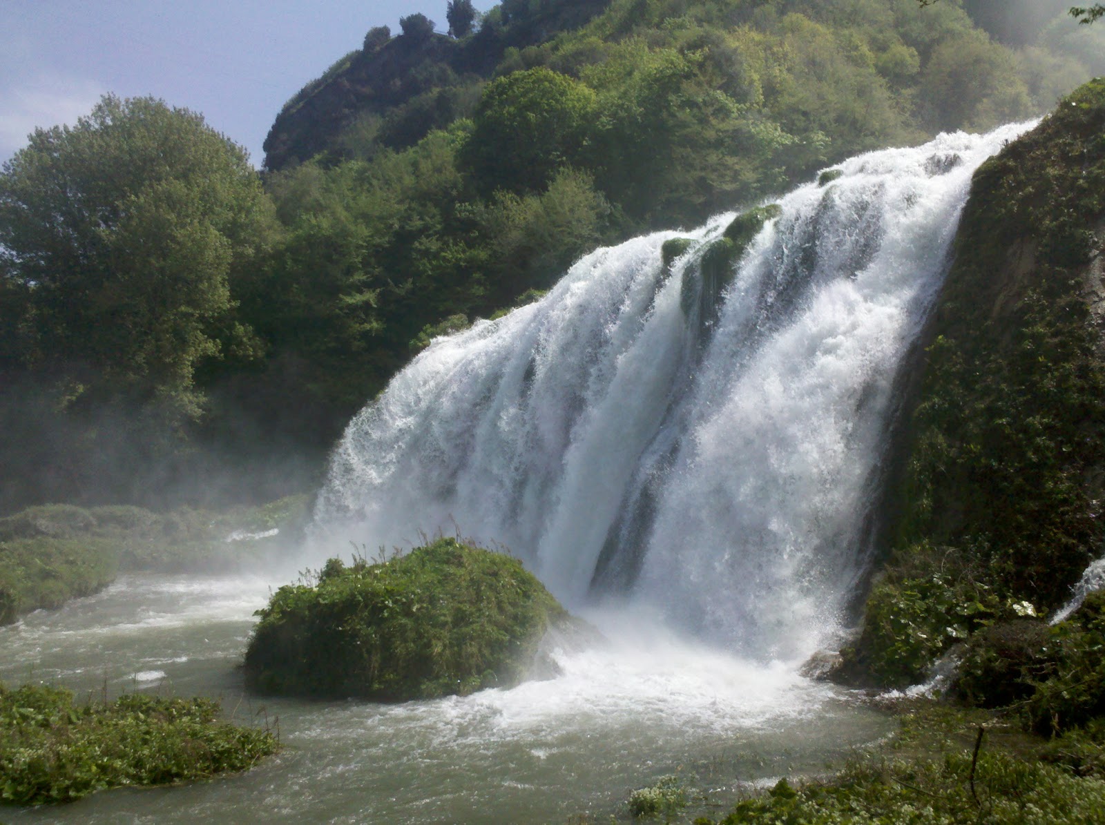 آبشارهای مارمور - Terni | Secret World Trip Planner