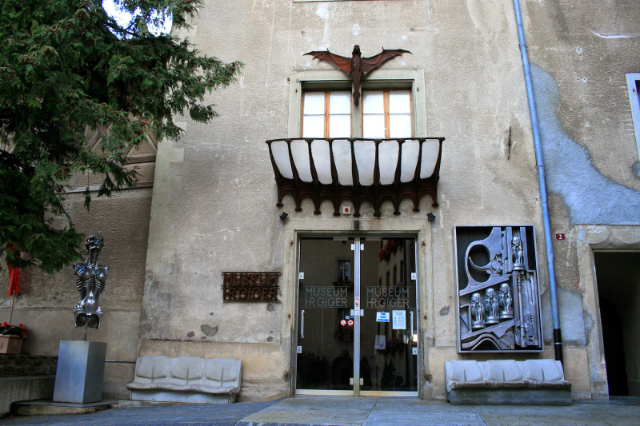 Das H.R. Giger Museum - Gruyères | Secret World Trip Planner