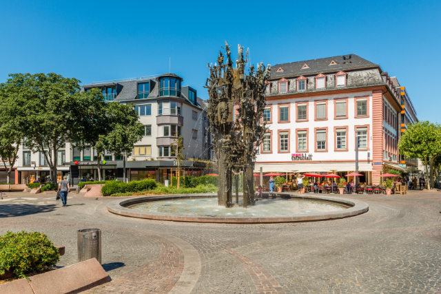 Carnival fountain - Mainz | Secret World Trip Planner