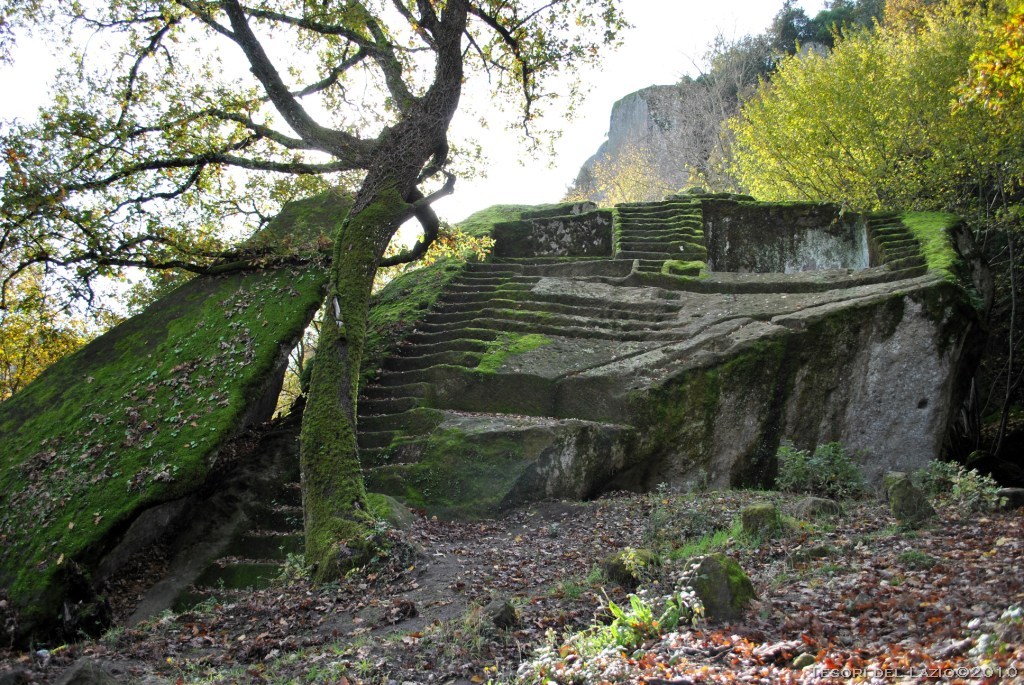La Piramide Etrusca  - Bomarzo | Secret World Trip Planner