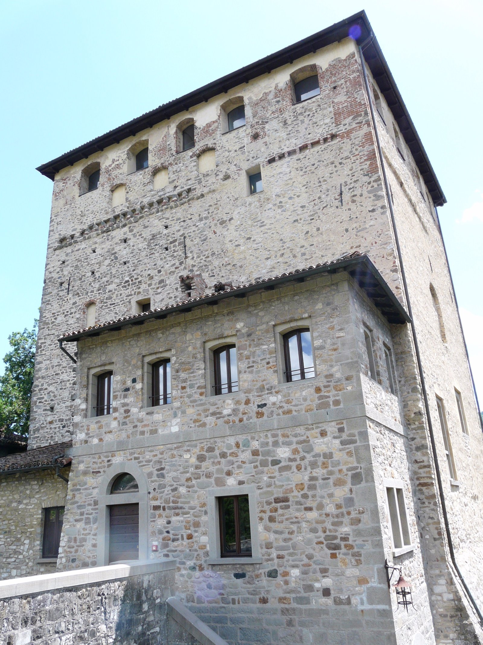 Das Schloss Malaspina Dal Verme - Bobbio | Secret World Trip Planner