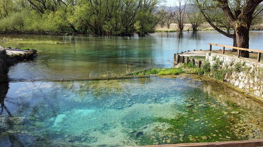 دریاچه پستا فیبرنو - Posta Fibreno | Secret World Trip Planner