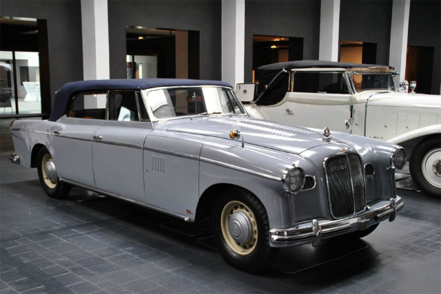 Museo delle auto storiche Maybach Neumarkt - Neumarkt in der Oberpfalz | Secret World Trip Planner