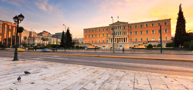 Piazza Syntagma - Athina | Secret World Trip Planner