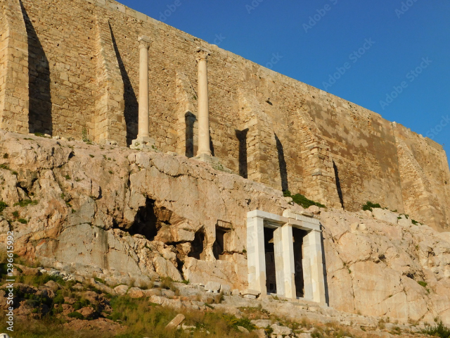 Choregisches Monument des Thrasyllos - Athina | Secret World Trip Planner