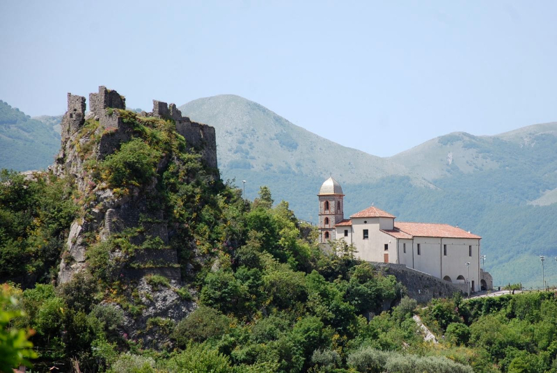 Castello Ruggero a Lauria - Lauria | Secret World Trip Planner