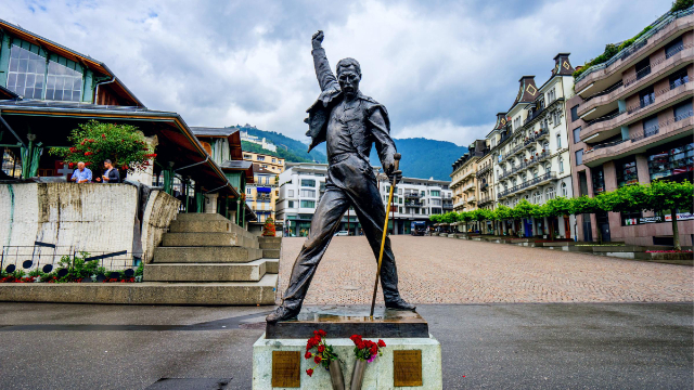 Die Freddie-Mercury-Statue — Montreux