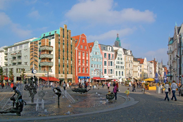 Brunnen der Lebensfreude - Monterusciello | Secret World Trip Planner