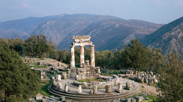 Archäologische Stätte von Delphi — Delfi