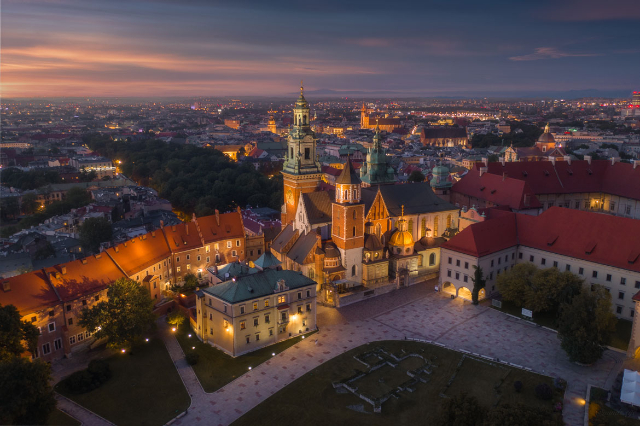Wаwеl Саstlе - Kraków | Secret World Trip Planner