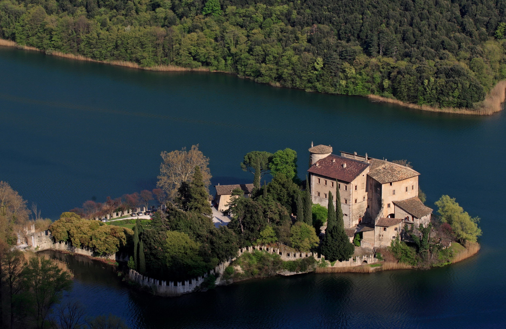 Lago di Toblino - Lago di Toblino | Secret World Trip Planner