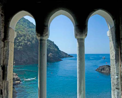 Abbazia di San Fruttuoso di Capodimonte | Secret World Trip Planner