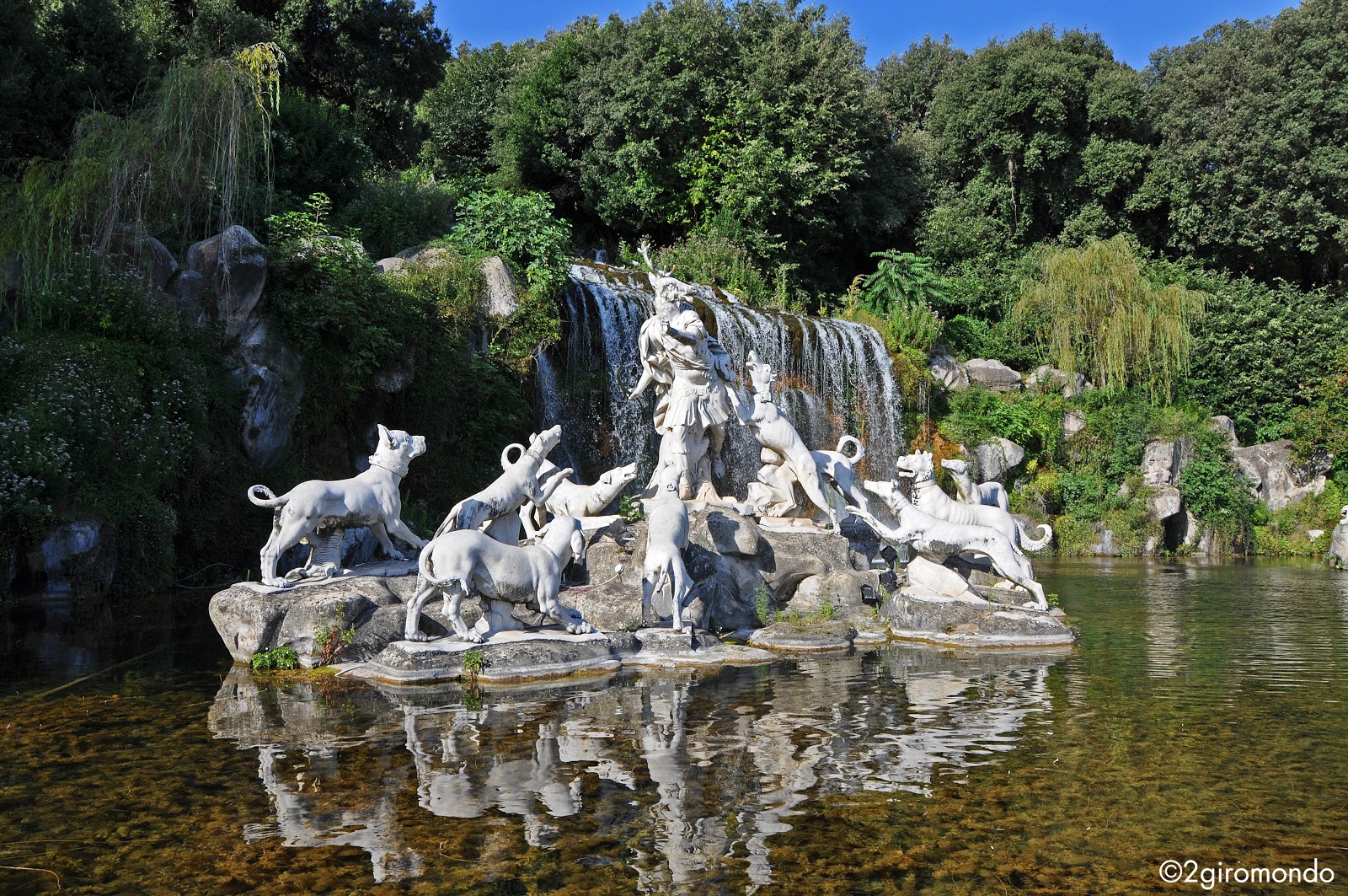 Fontana di Diana ed Atteone e cascata - Caserta | Secret World Trip Planner