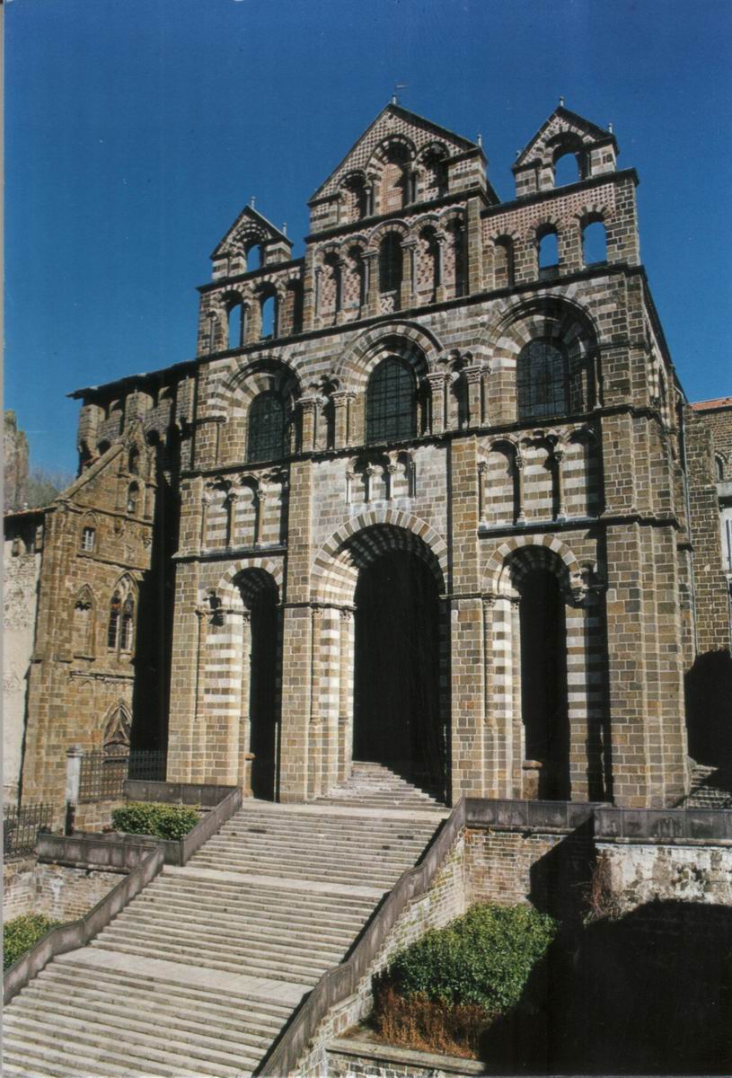 Notre Dame in Le Puy - Le Puy-en-Velay | Secret World Trip Planner