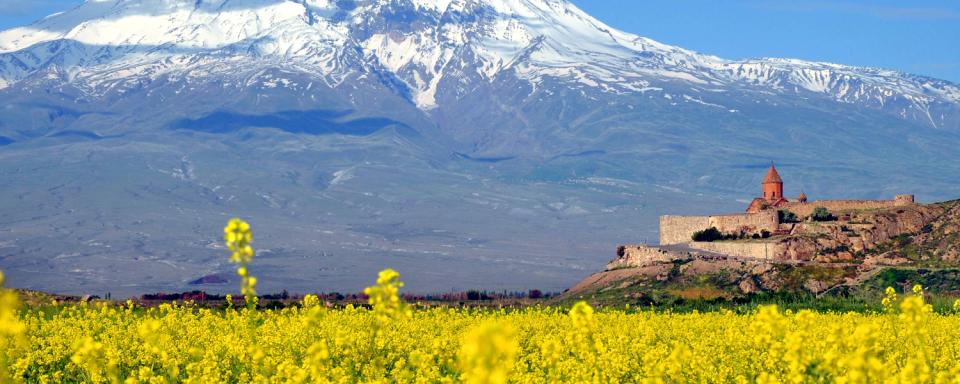 Monastero di Khor Virap - Lusarat | Secret World Trip Planner