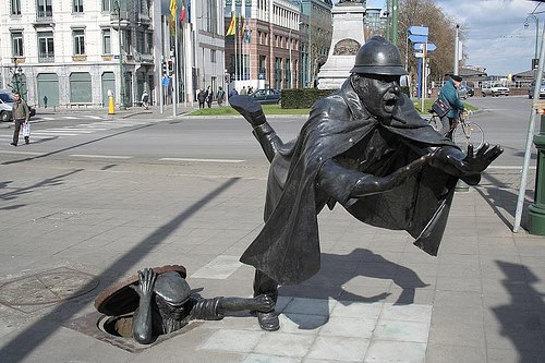 De Vaartkapoen statue - Molenbeek-Saint-Jean | Secret World Trip Planner