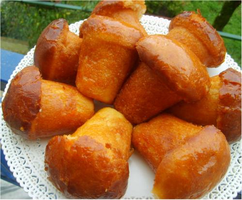 Babà al rum - Napoli | Secret World Trip Planner