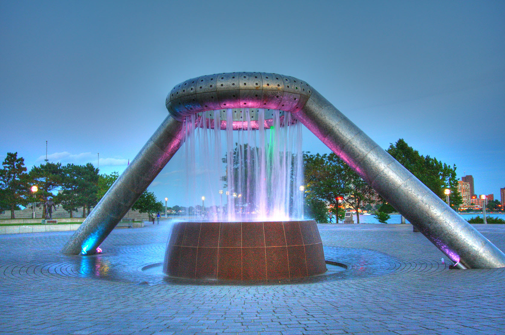 Horace E. Dodge & Son Memorial Fountain - Detroit | Secret World Trip Planner