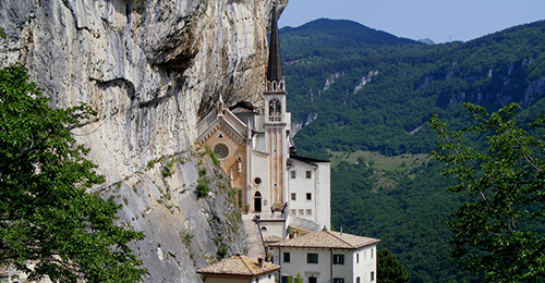 Il Santuario della Madonna della Corona - Santuario della Madonna della Corona | Secret World Trip Planner