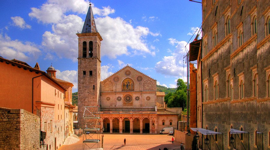 Cattedrale di Santa Maria Assunta  - Spoleto | Secret World Trip Planner